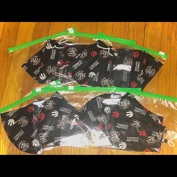 Toronto Raptors Mask - Picture 9 of 9